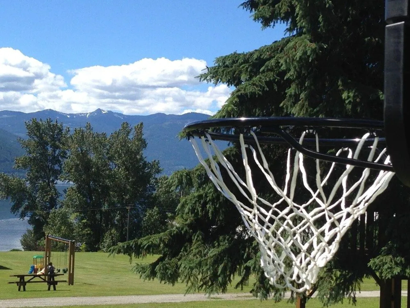 Kokanee Glacier Resort