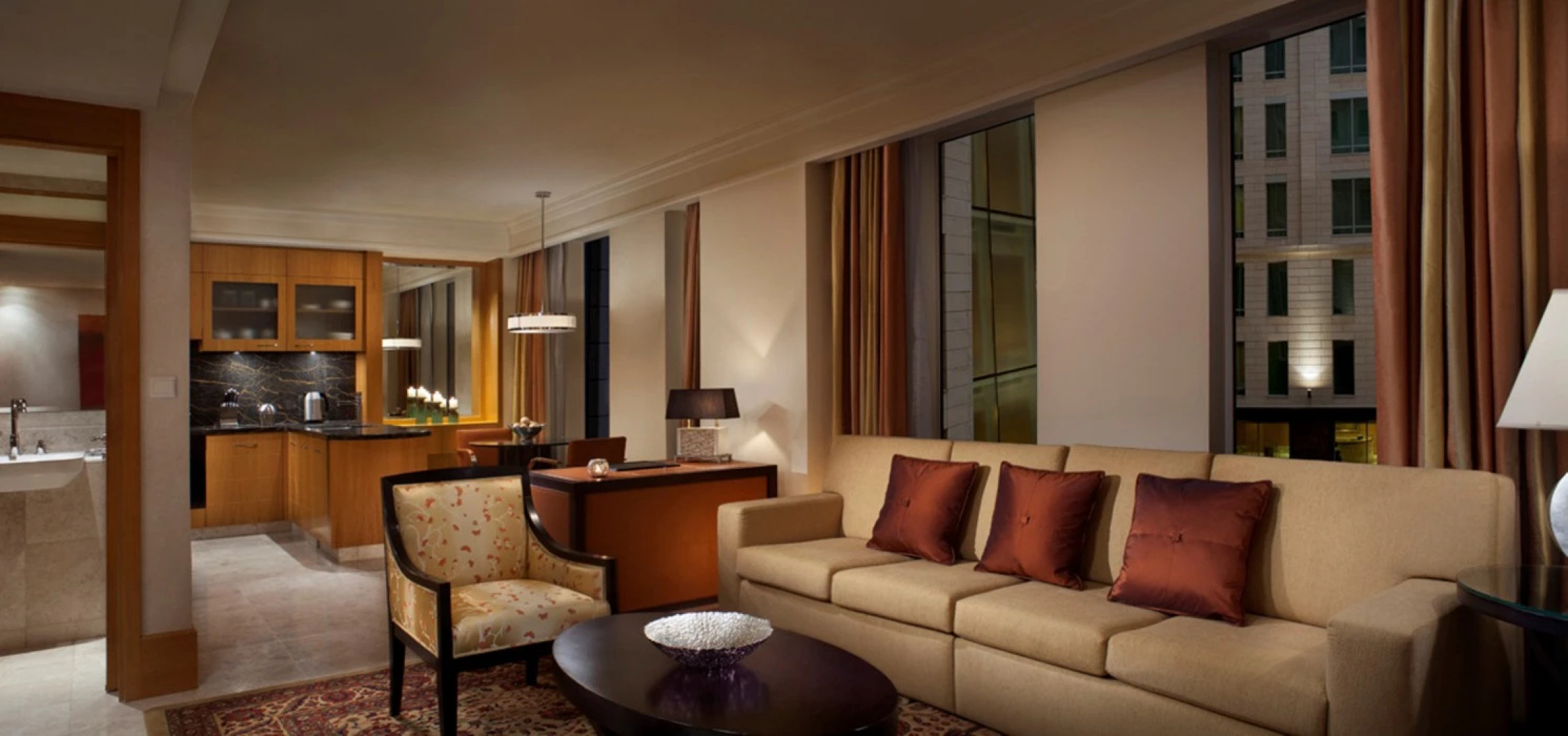 Отель The Ritz-Carlton, Dubai International Financial Centre
