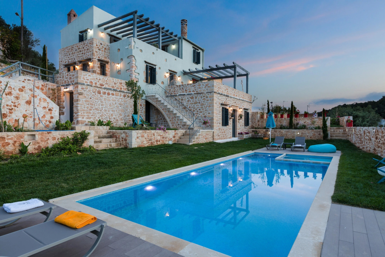 ERONDAS Cretan Country Villas