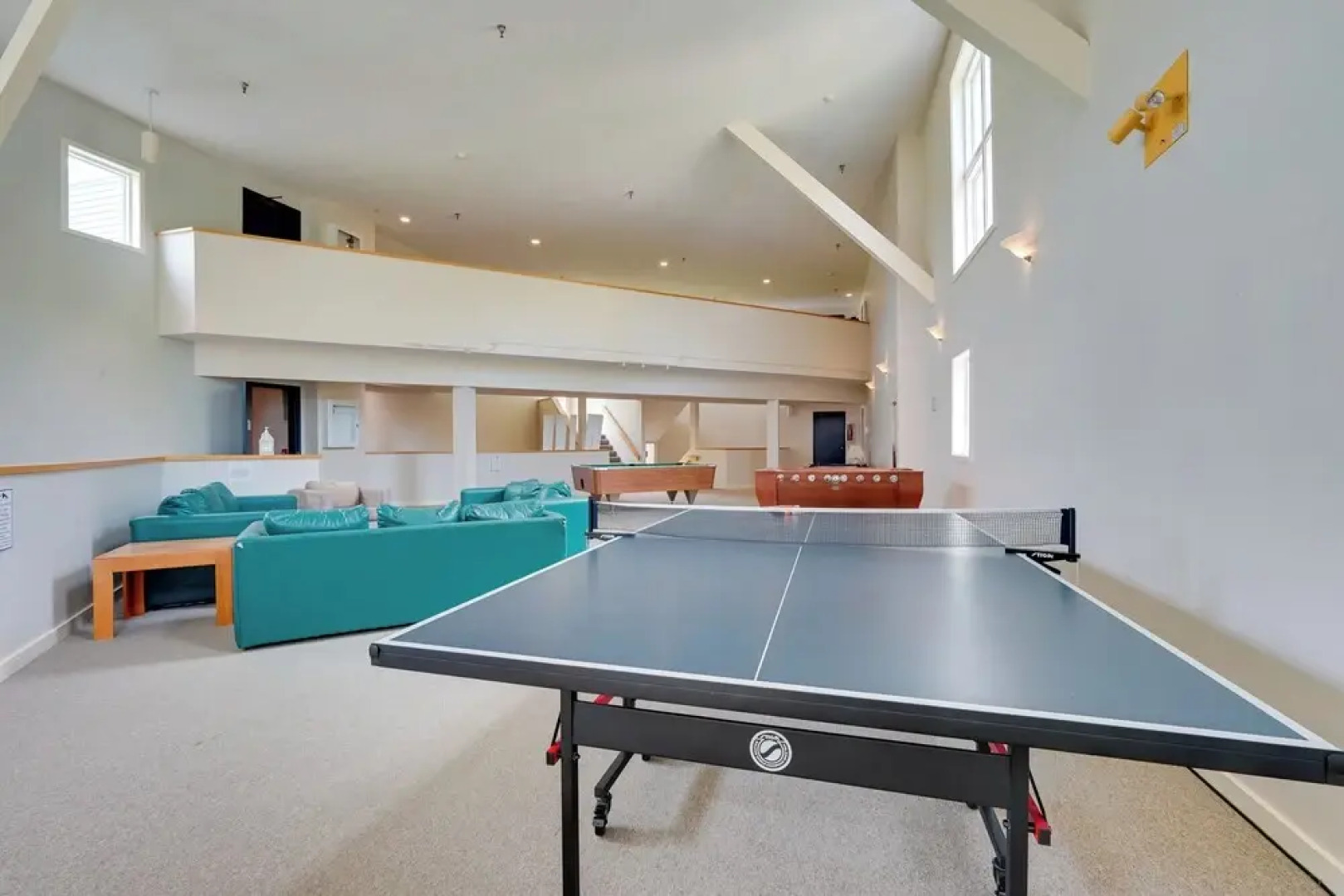 Ski-in/ski-out Magic Mountain Condo w/ Deck!