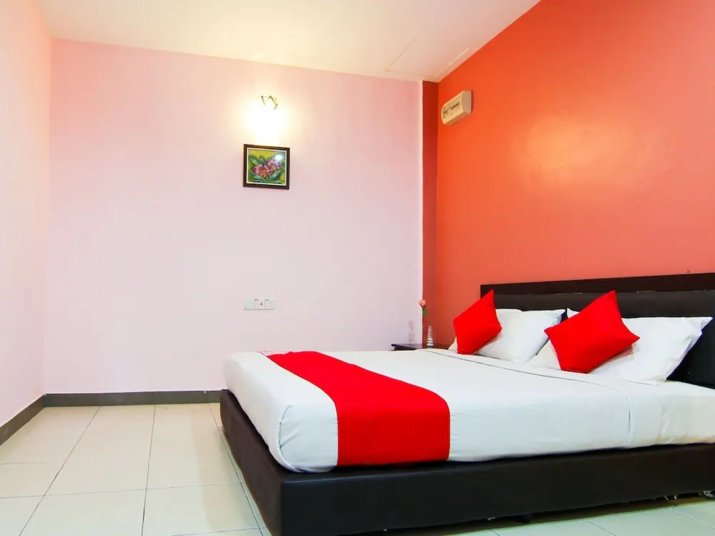 OYO 11343 Hotel Putra Iskandar