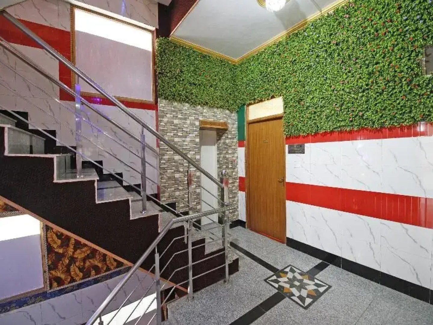 Oyo 5369 Hotel Shimla Hills International