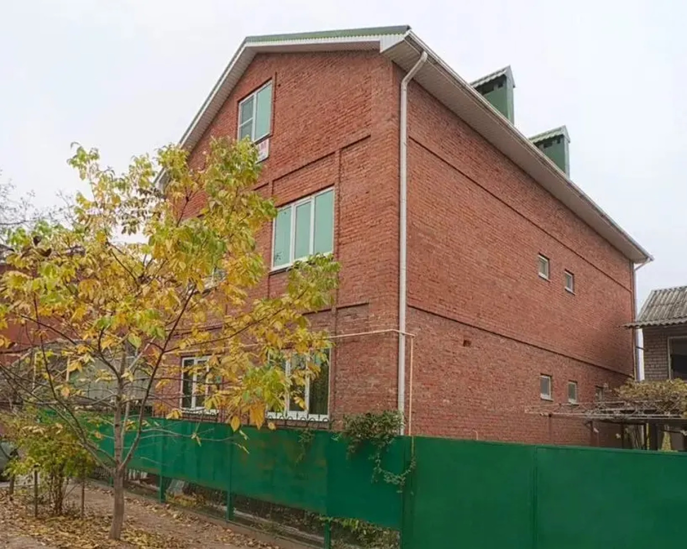 Хостел Маяк (бывш. HZ Хостел)