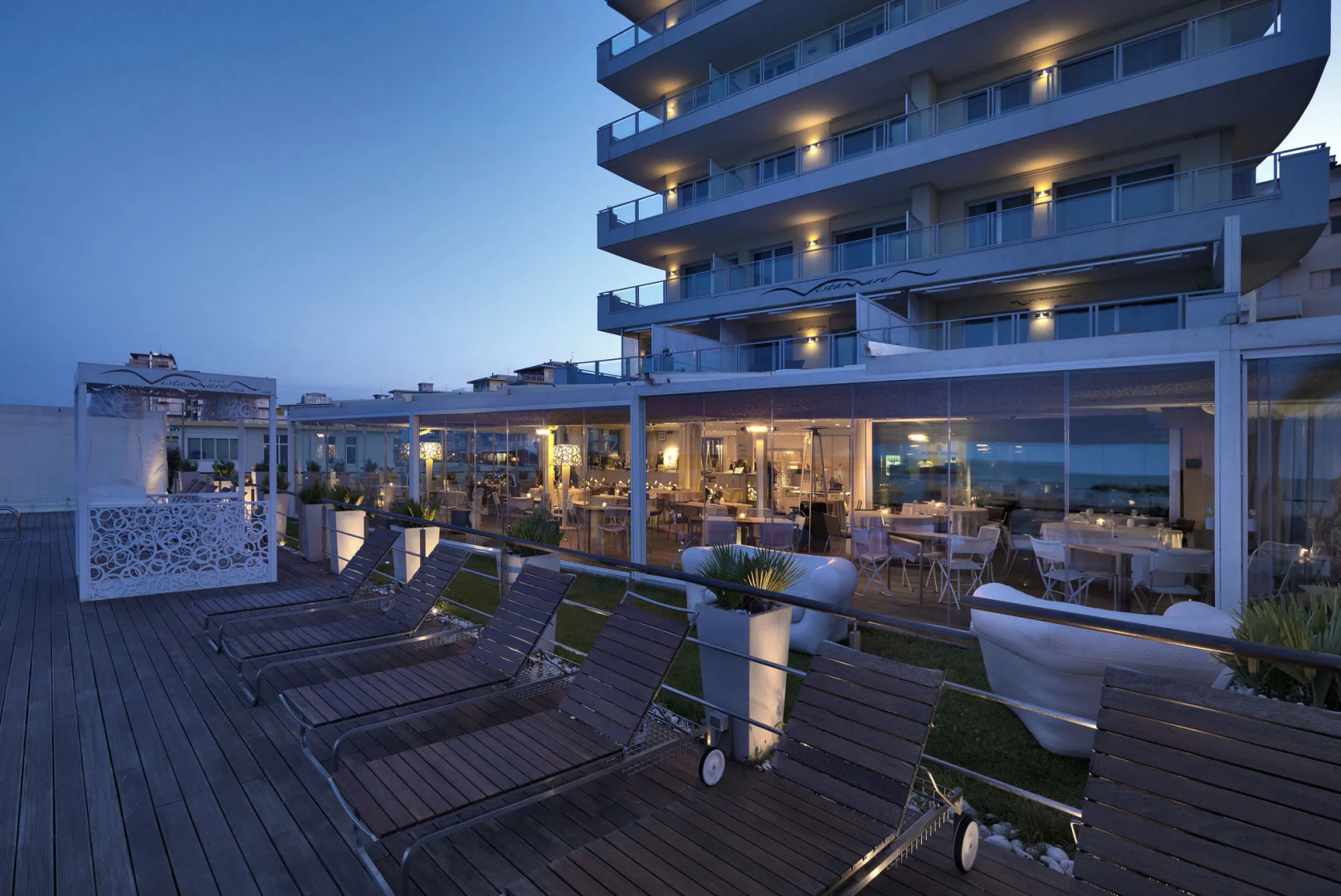 Vistamare Suite Hotel