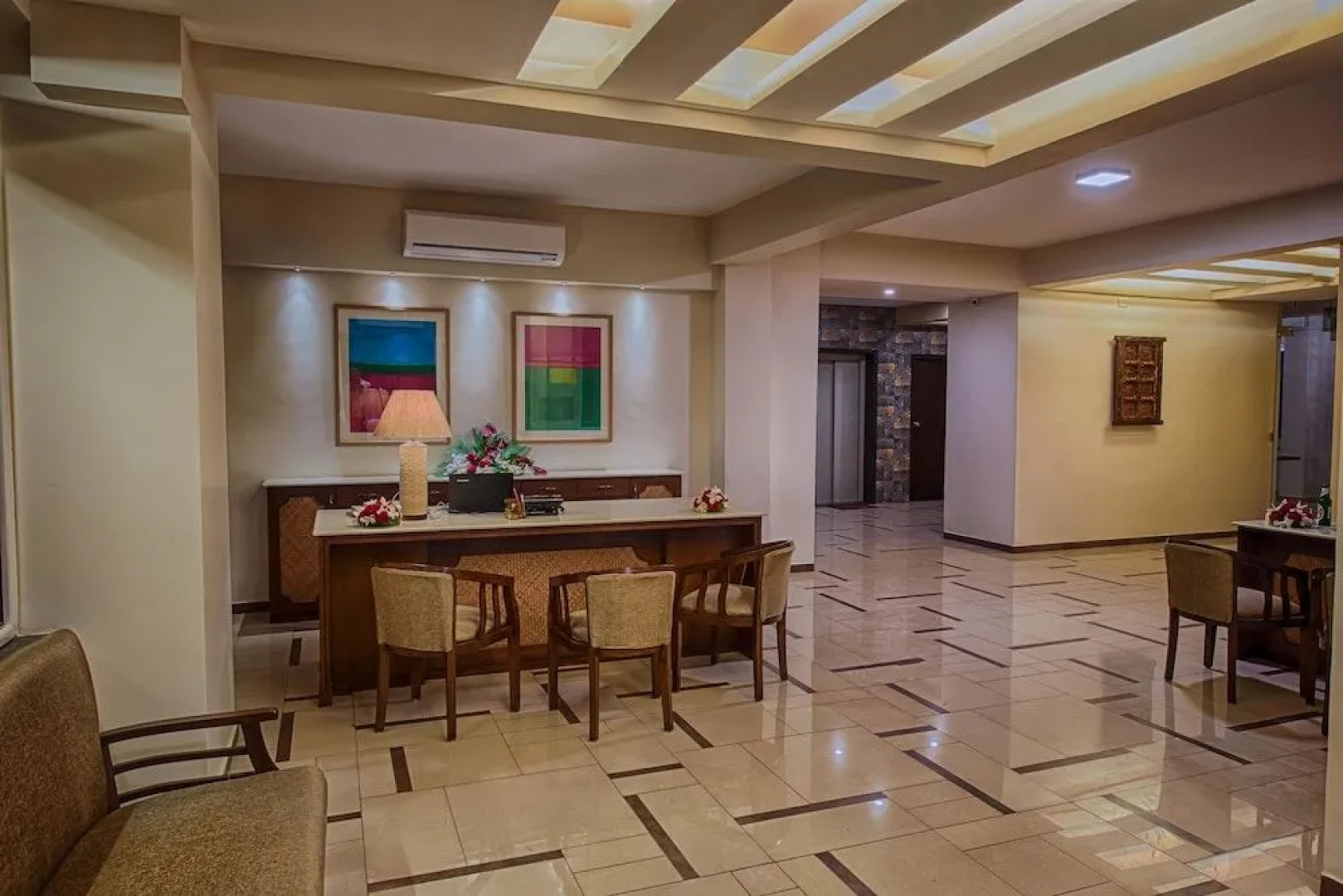 SinQ Suites