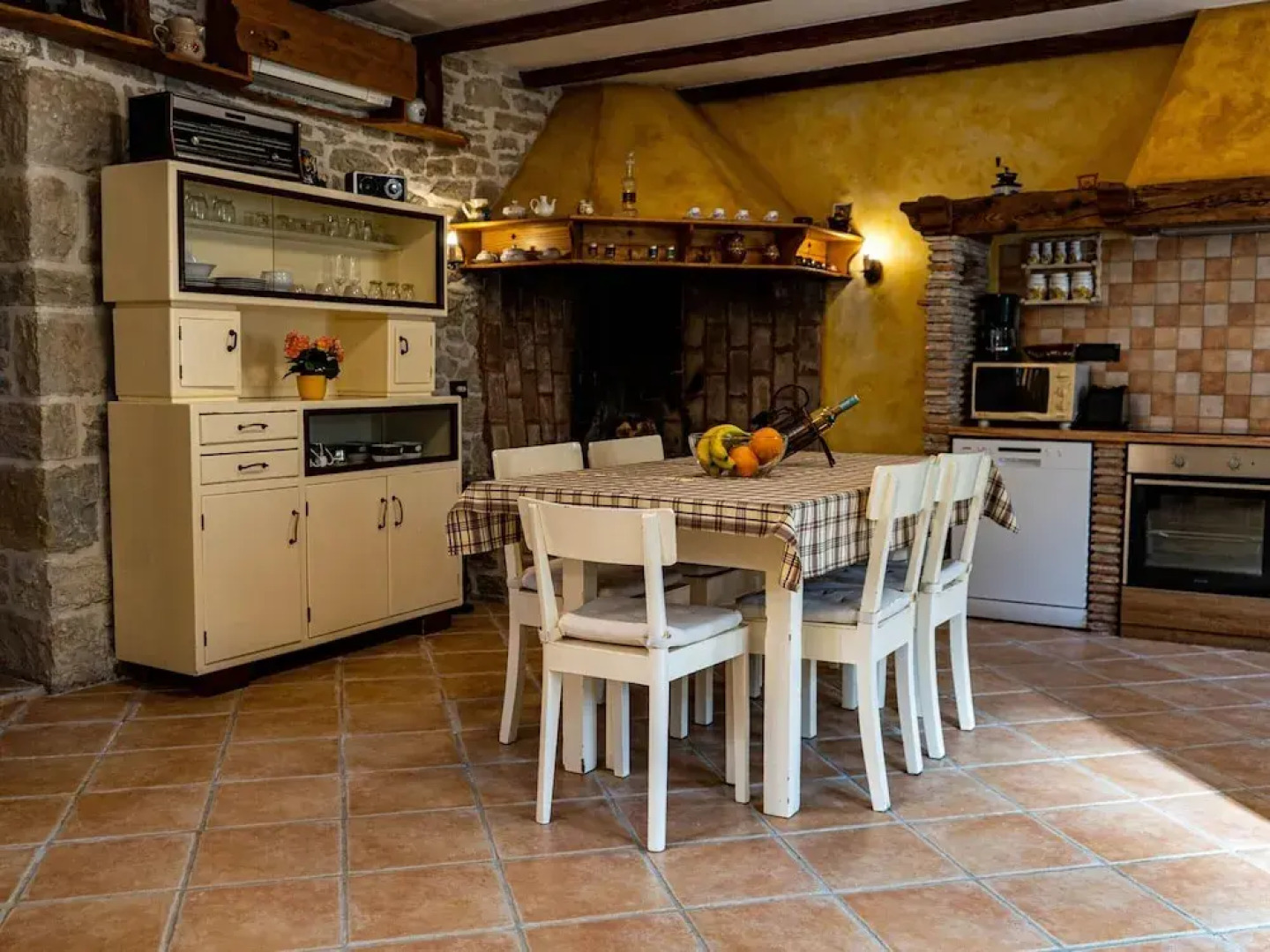 Comfortable Holiday Home With Pool