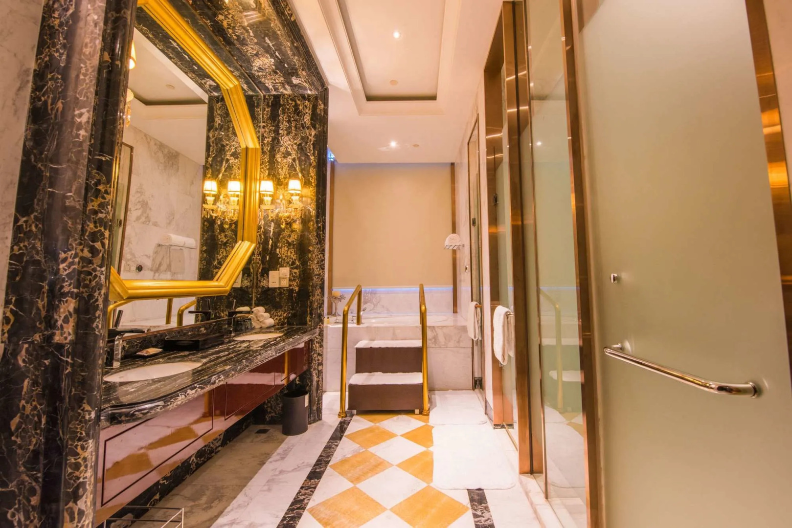 Sheraton Zhenjiang Hotel