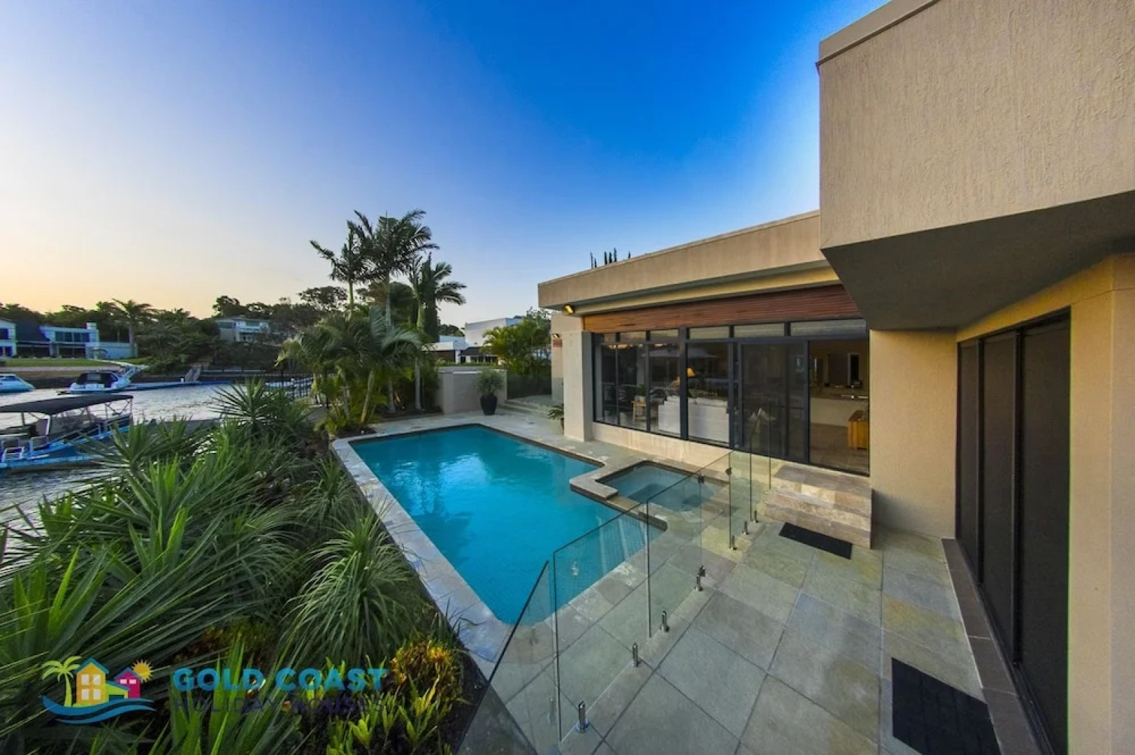 Grandeur on Bay Three