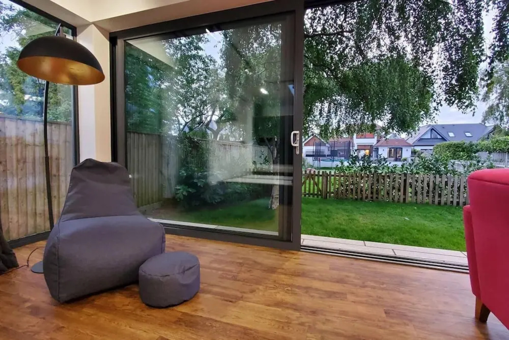 The Cedarwoods - Luxury Studio for 5!