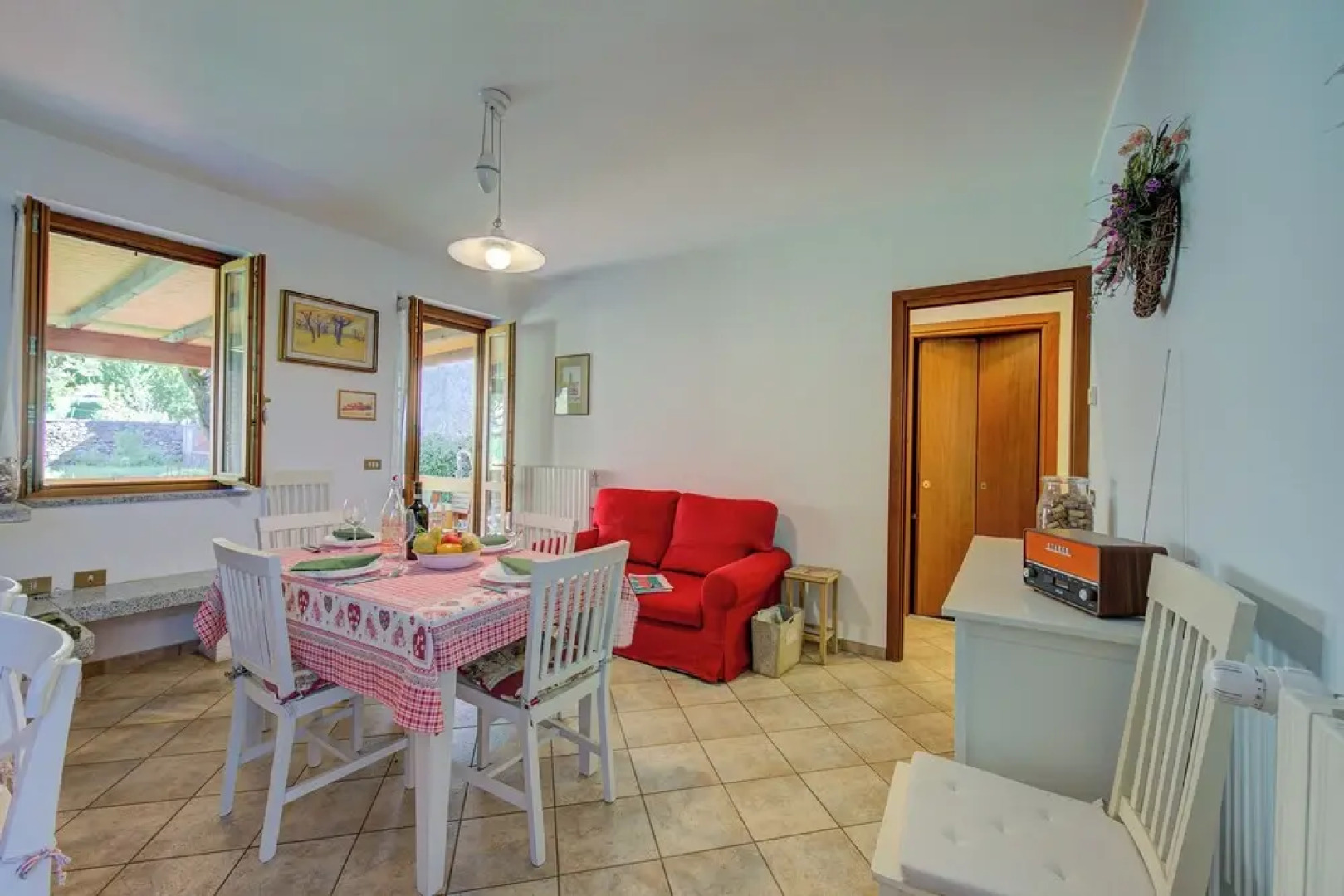 Brighty Rainbow House Garden