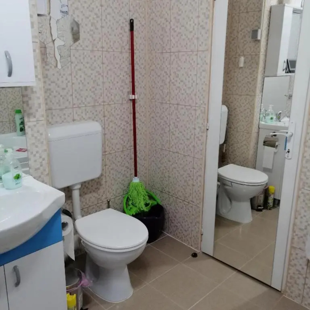 Karla Residence / Greta Residence