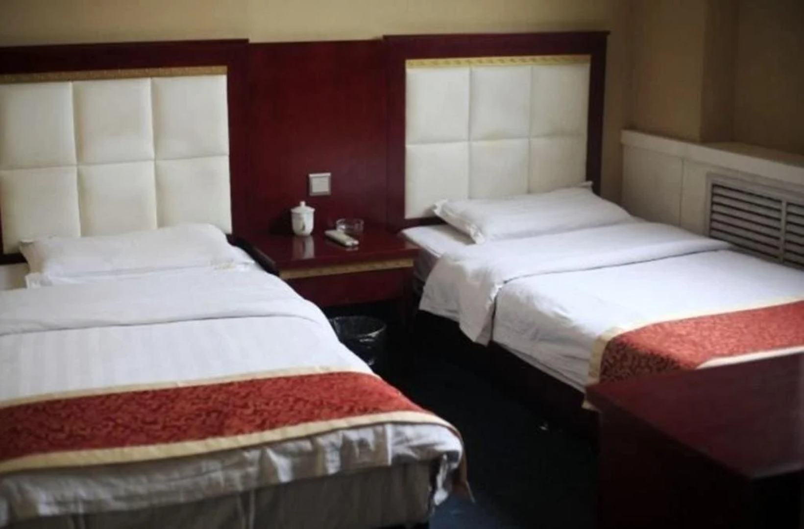 Zhengping Business Hotel