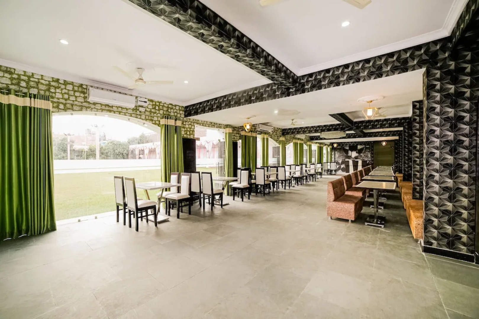 Oyo 41923 Prema Kunj Resort