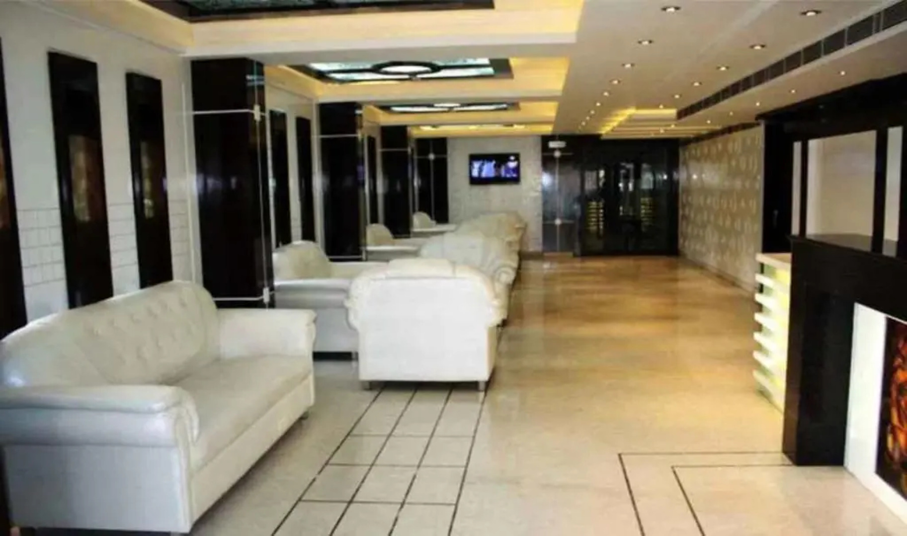 Fabhotel Raj Residency Ii