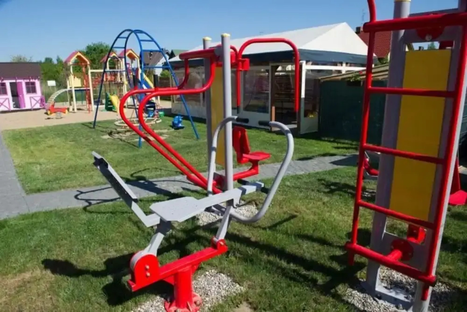 Apartment in Sianozety Near the Beach