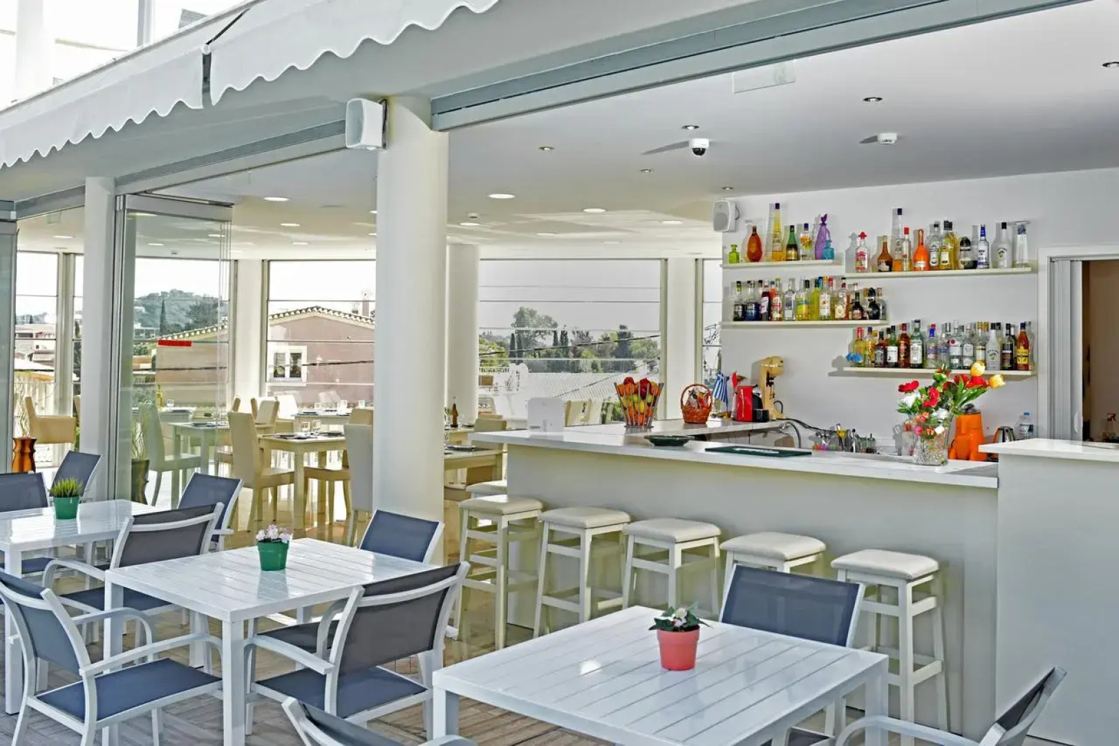 Palapart Gikas Suites And Studios