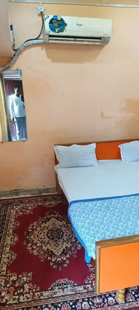 Goroomgo Atithi Yatri Vishram Grah