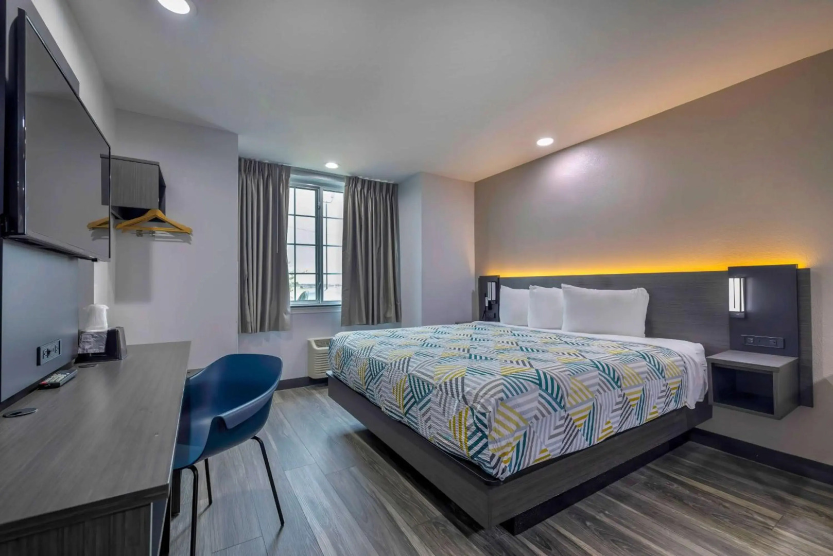 Motel 6 Fort Worth, TX - Burleson