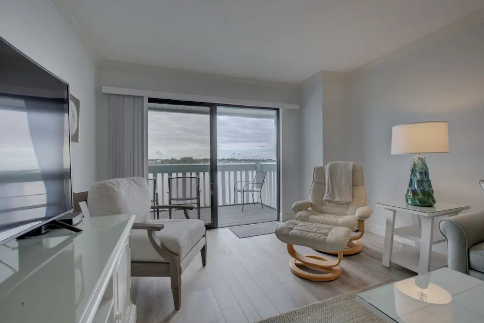 Beach Palms Unit 2B by Anna Maria