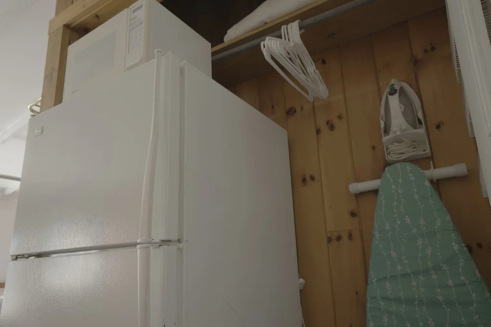 Betty Doon Motor Hotel