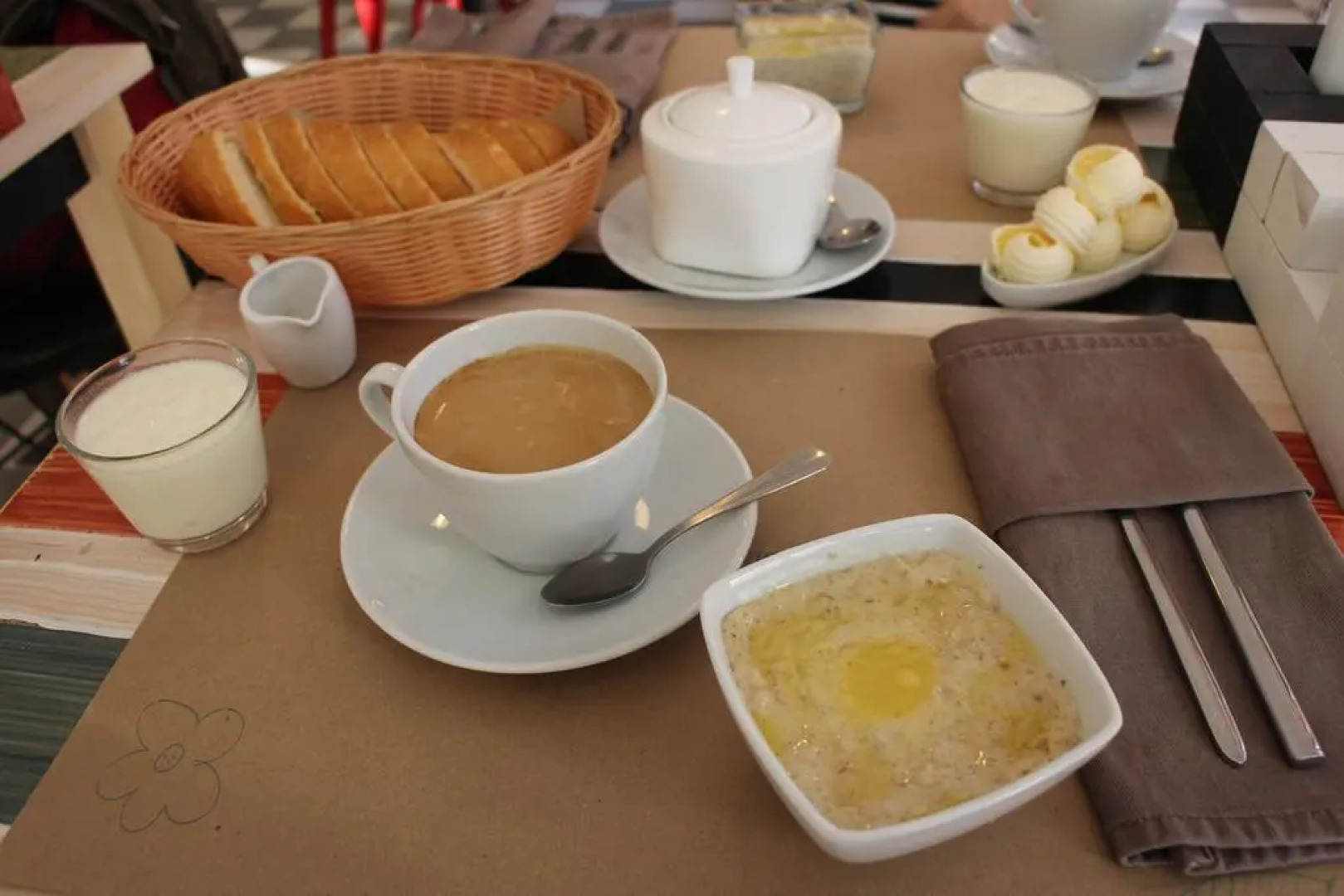 Белые аллеи