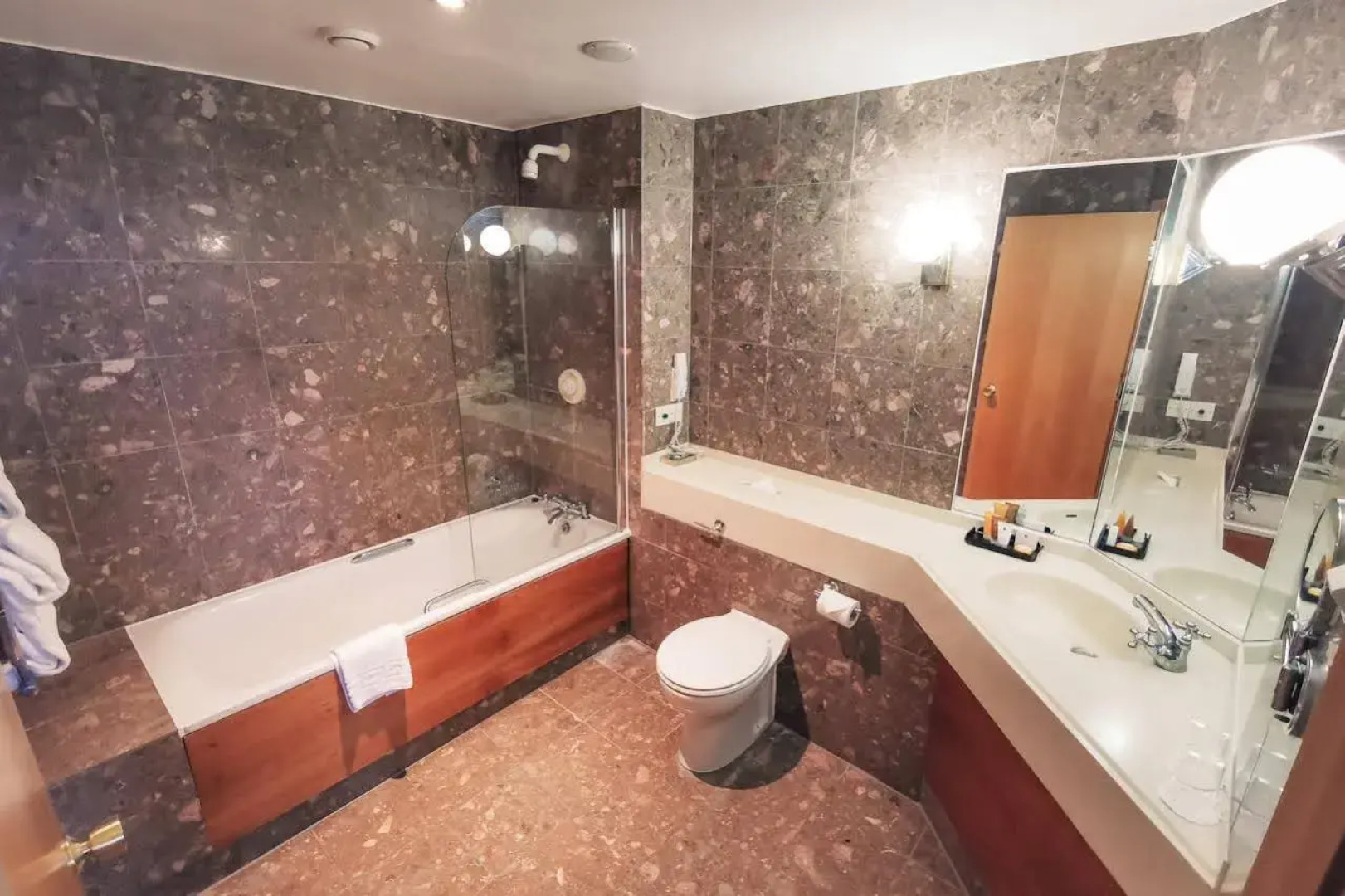 Crowne Plaza Resort Colchester Five Lakes