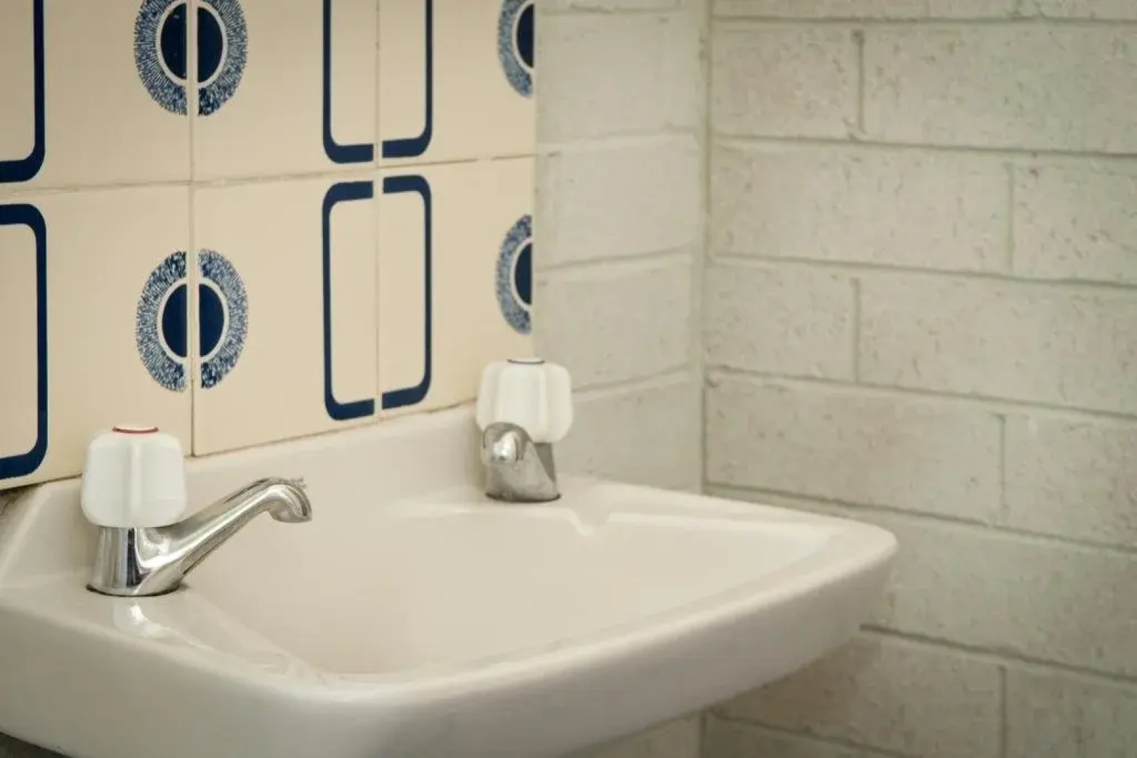 Roundabout Inn Gloucester