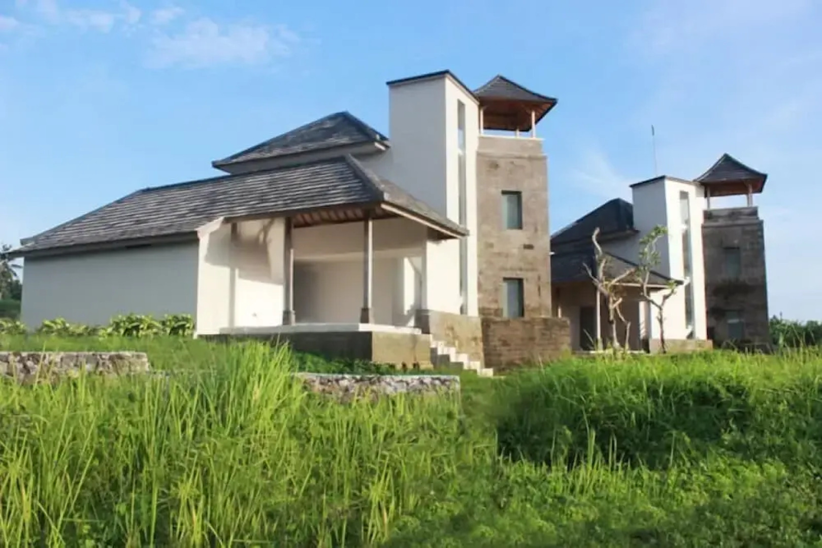 Umadhatu Villas