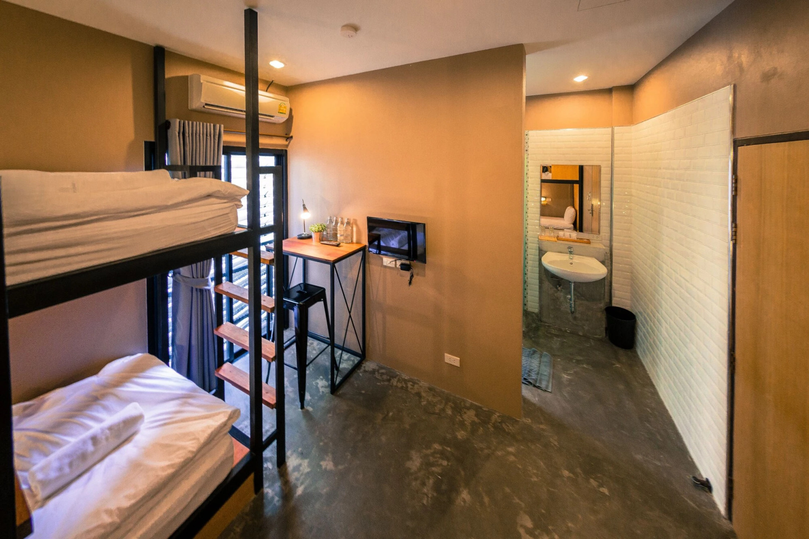 Srisuksant Square (SHA Extra Plus)