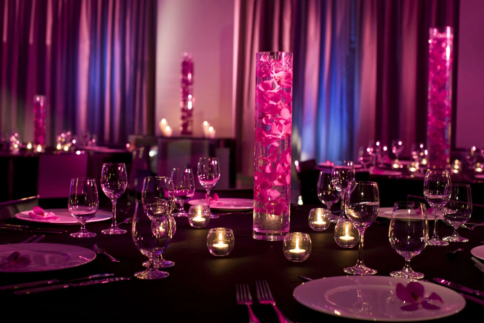 W Minneapolis - The Foshay