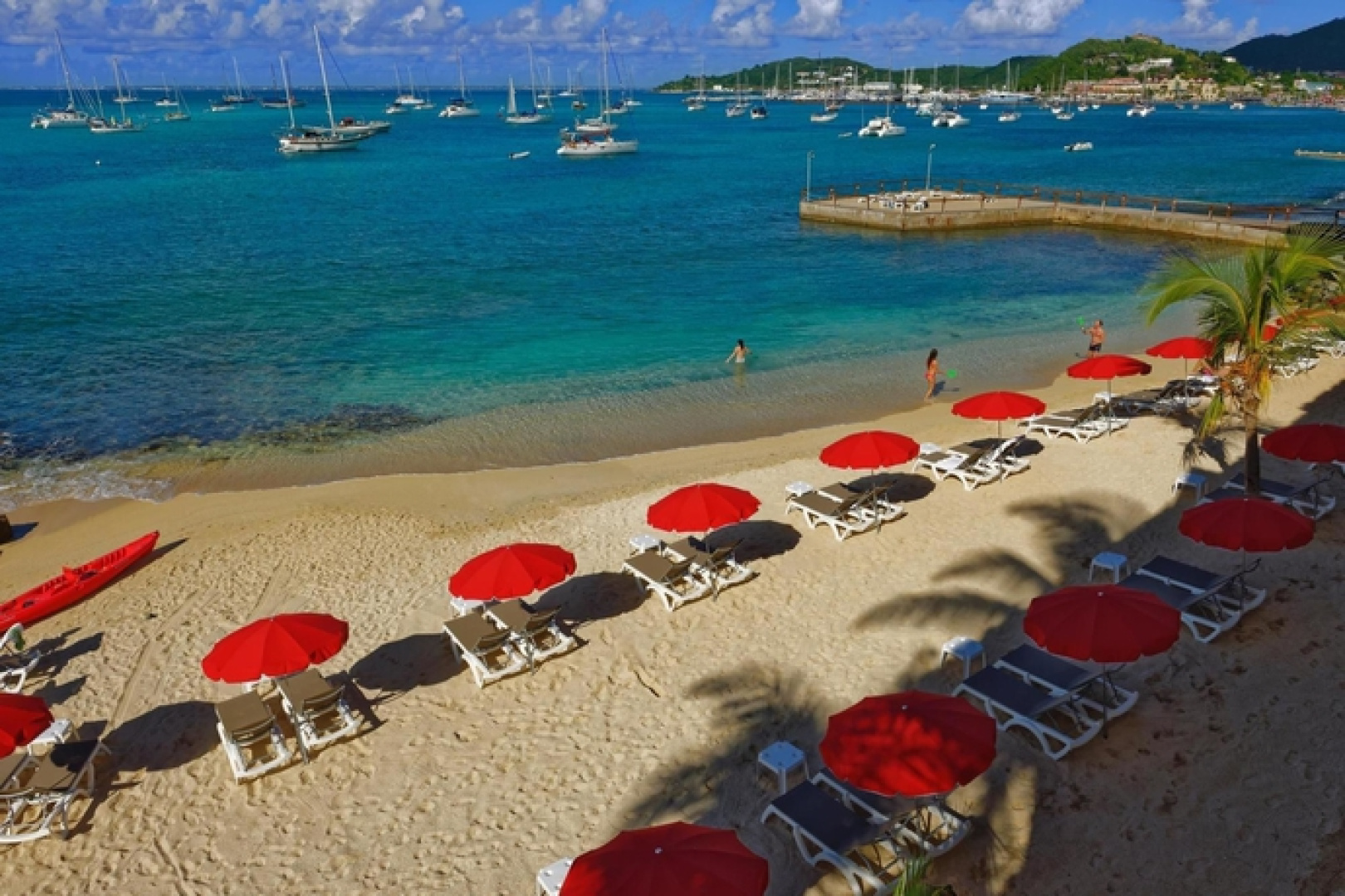 Le Beach Hotel