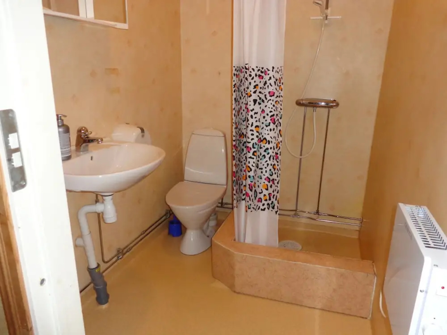 Målerås Vandrarhem B&B