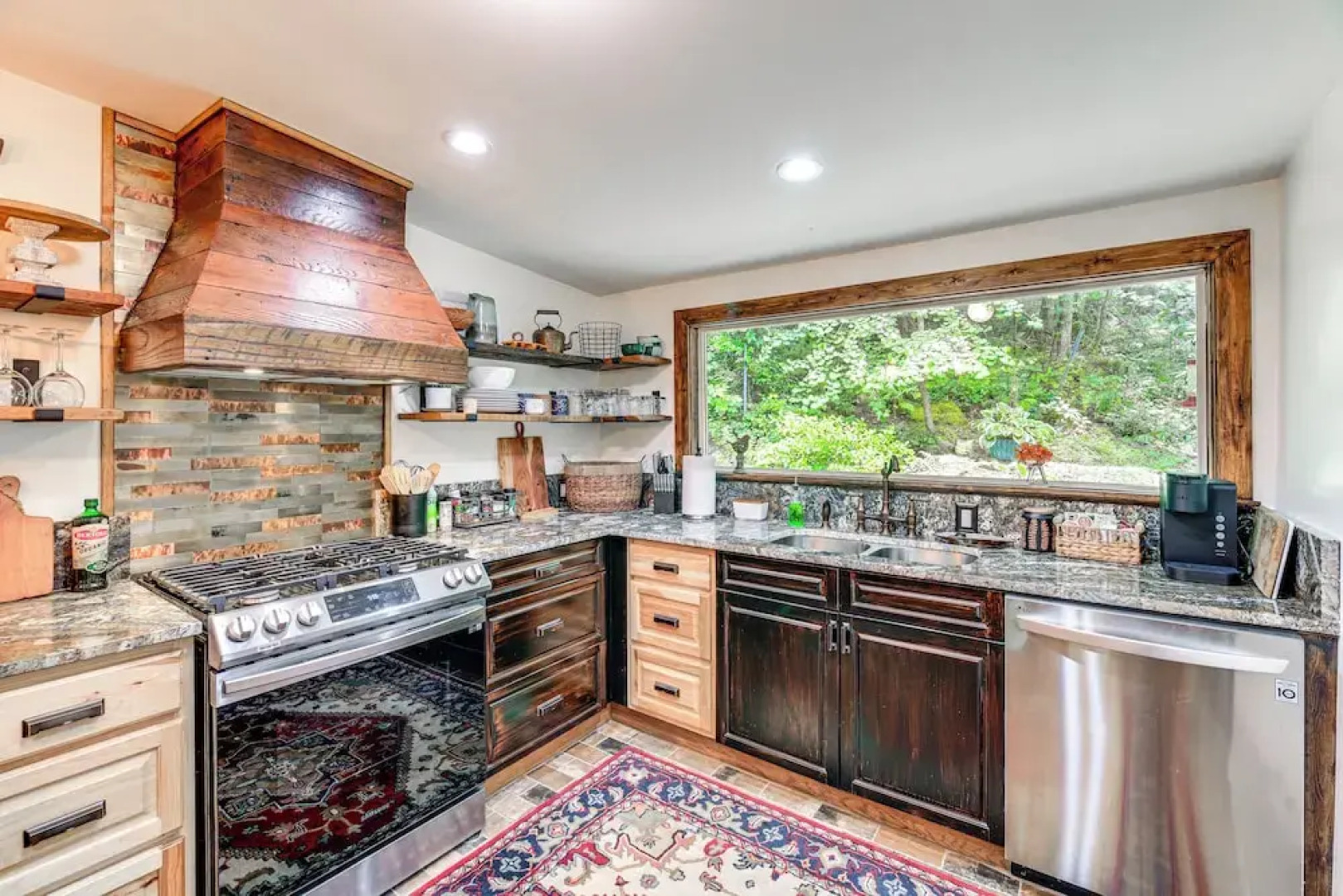 Dreamy Damascus Cabin ~ 1 Mi to Appalachian Trail