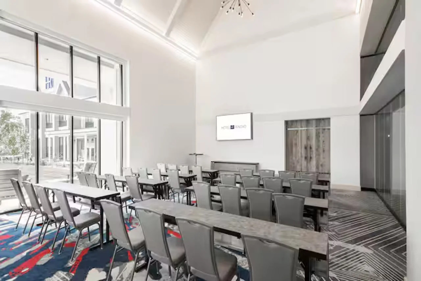 Hotel Renovo Des Moines Urbandale,Tapestry Collection Hilton