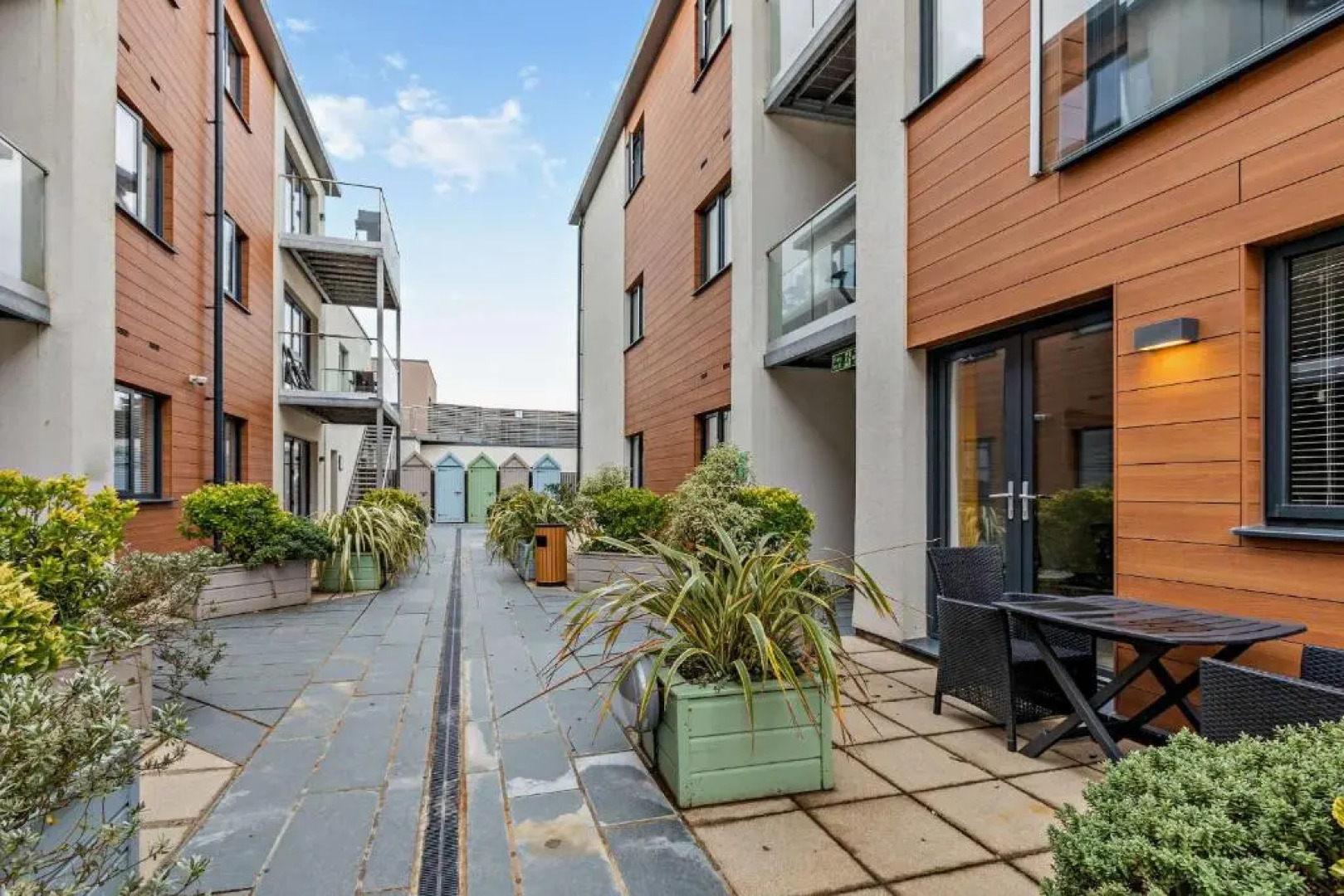 12 Middlecombe - Indoor Pool and 4 minute walk to Woolacombe Beach!