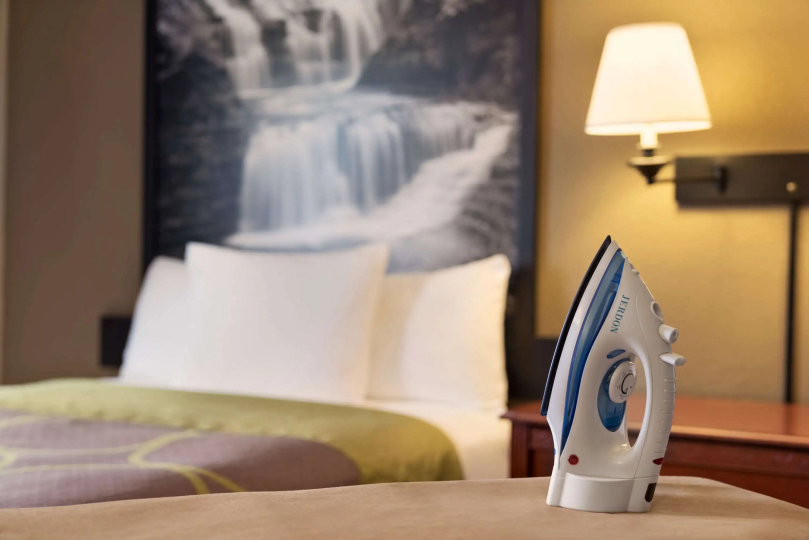 Super 8 by Wyndham Ithaca