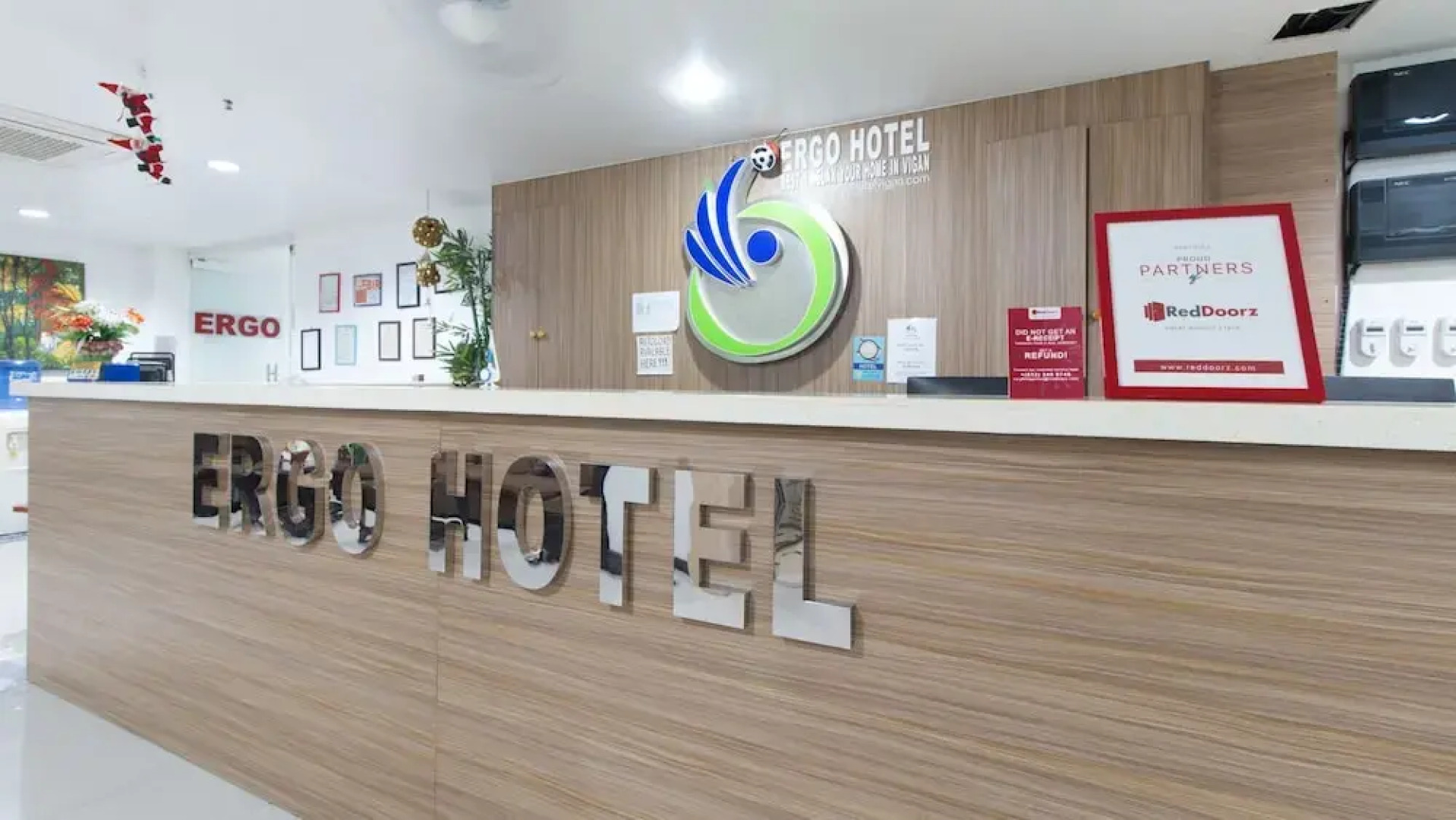 RedDoorz Plus near Vigan City Commercial Center