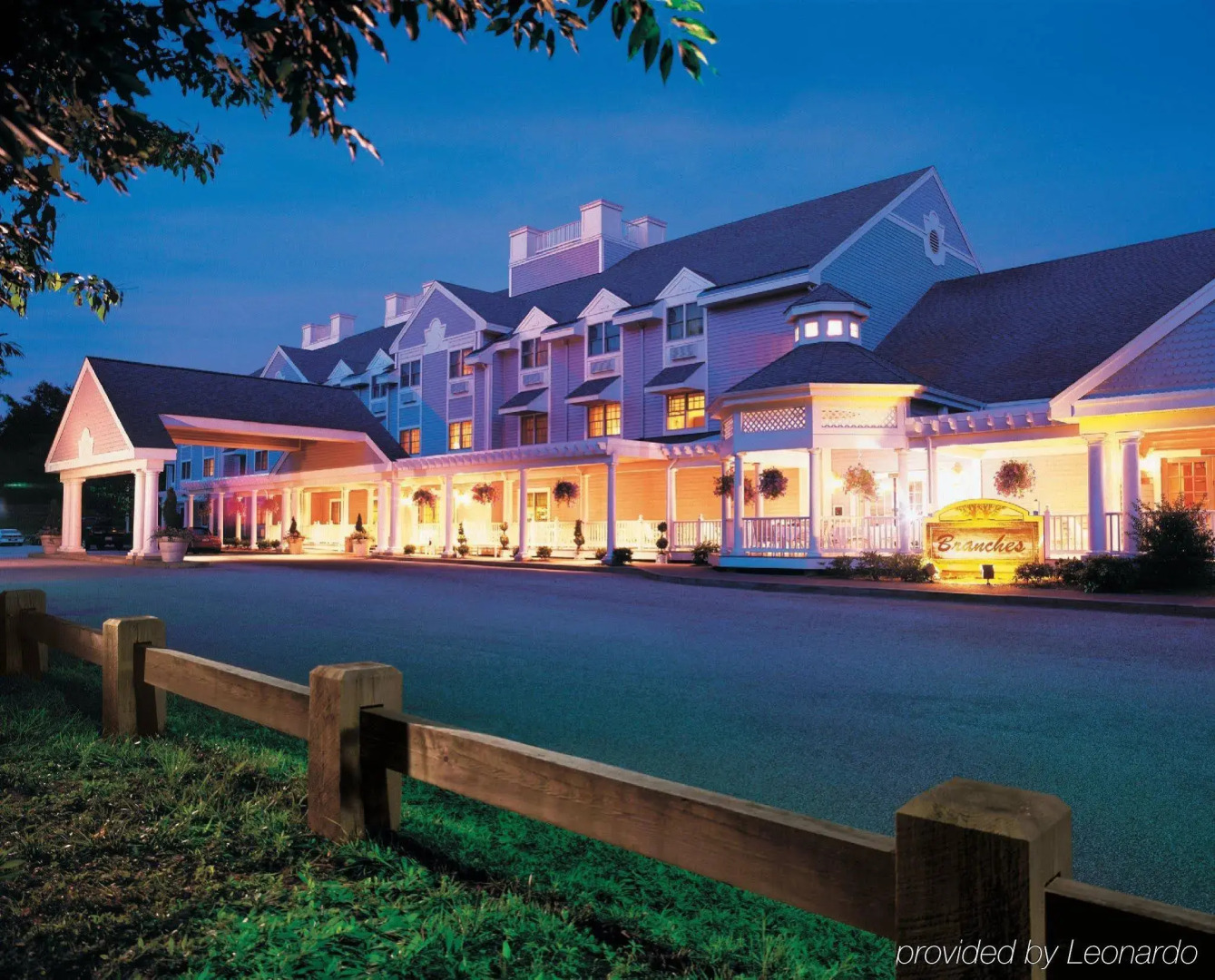 Two Trees Inn at Foxwoods