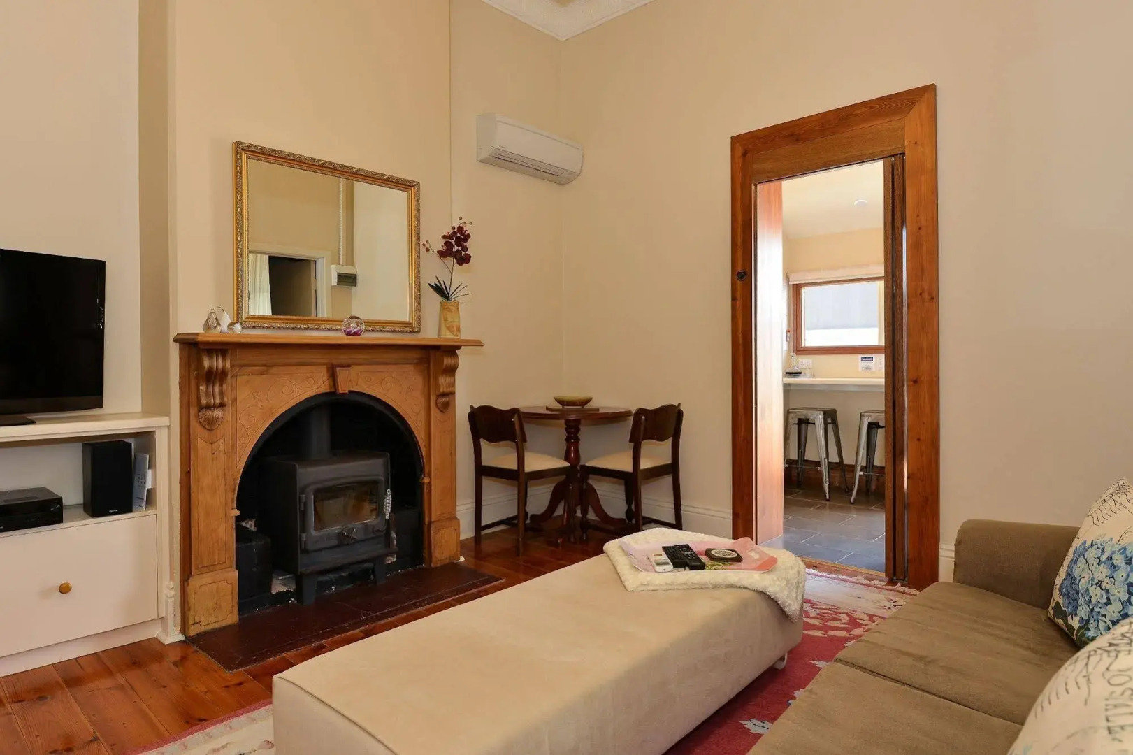 Trafalgar Premium Vintage Suites