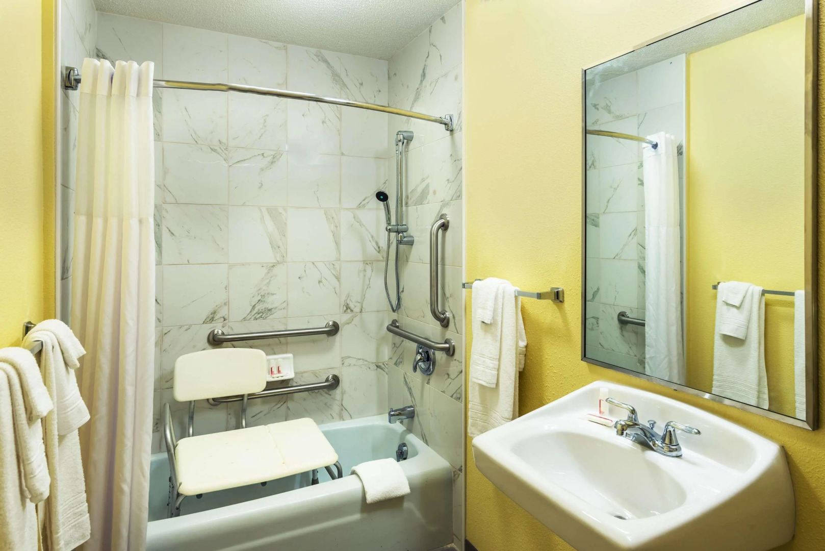 Days Inn by Wyndham South Hill