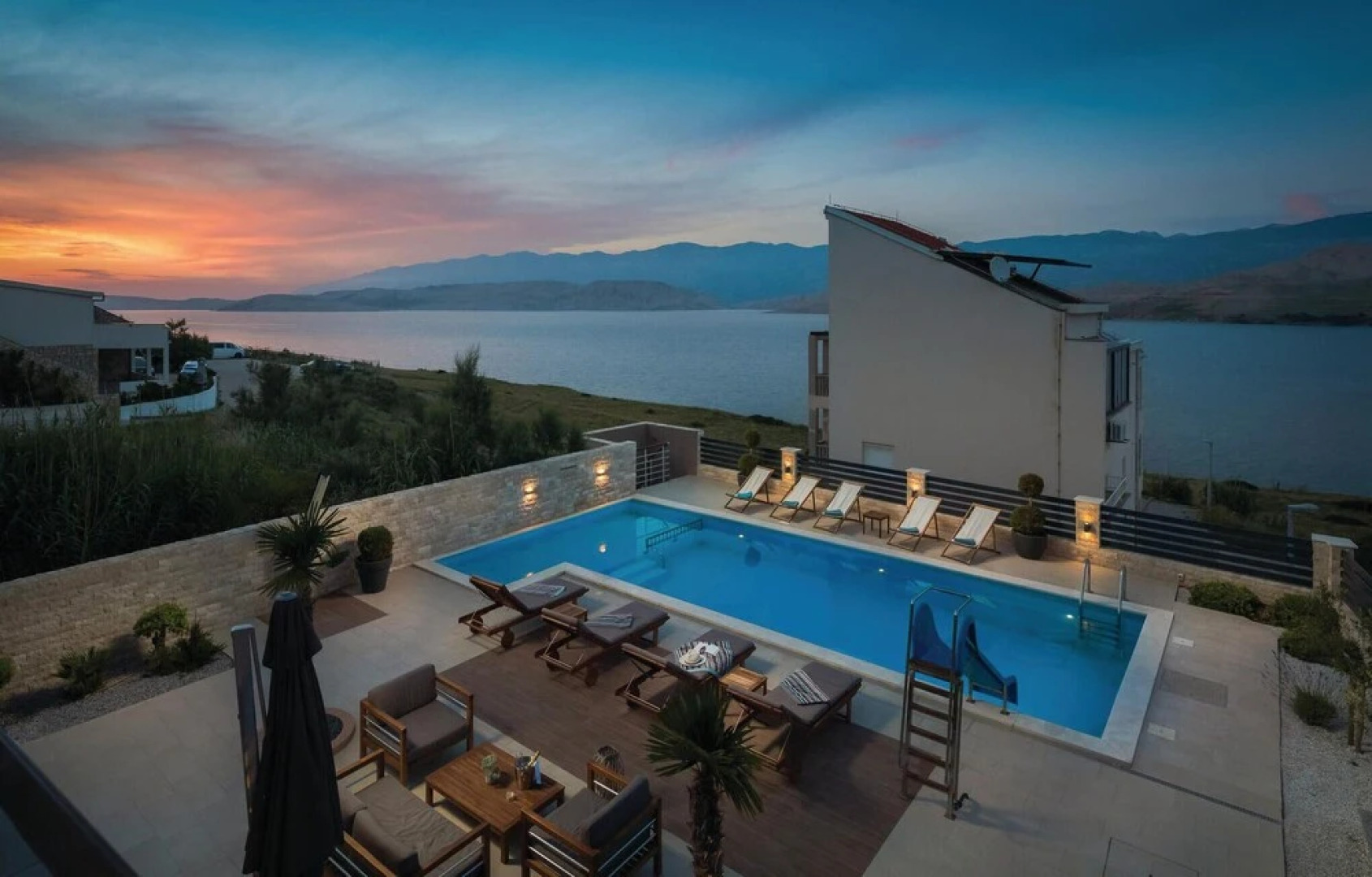 Nice Home in Pag with Hot Tub, WiFi & Sauna