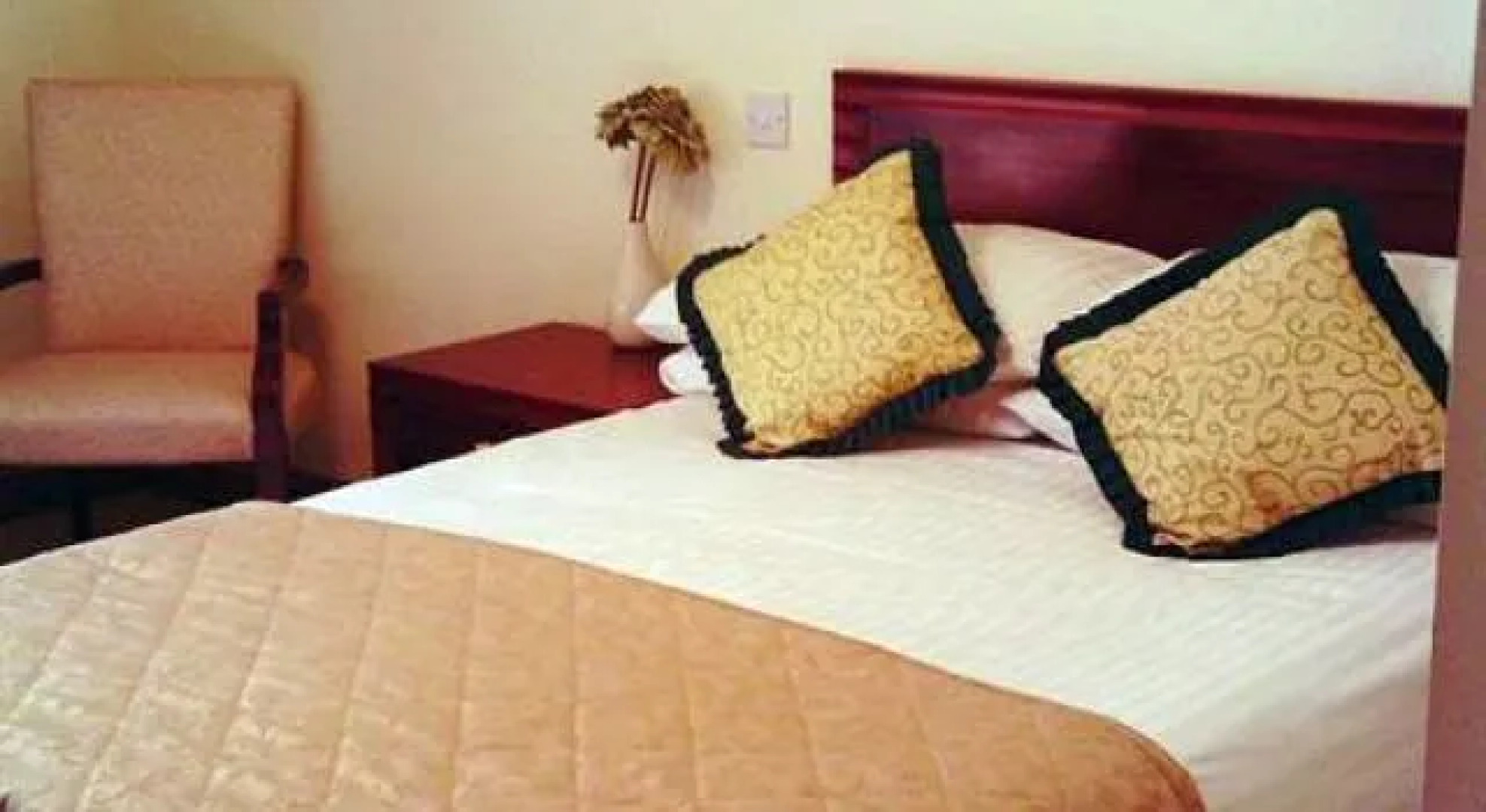 The Hollybrook Country Inn