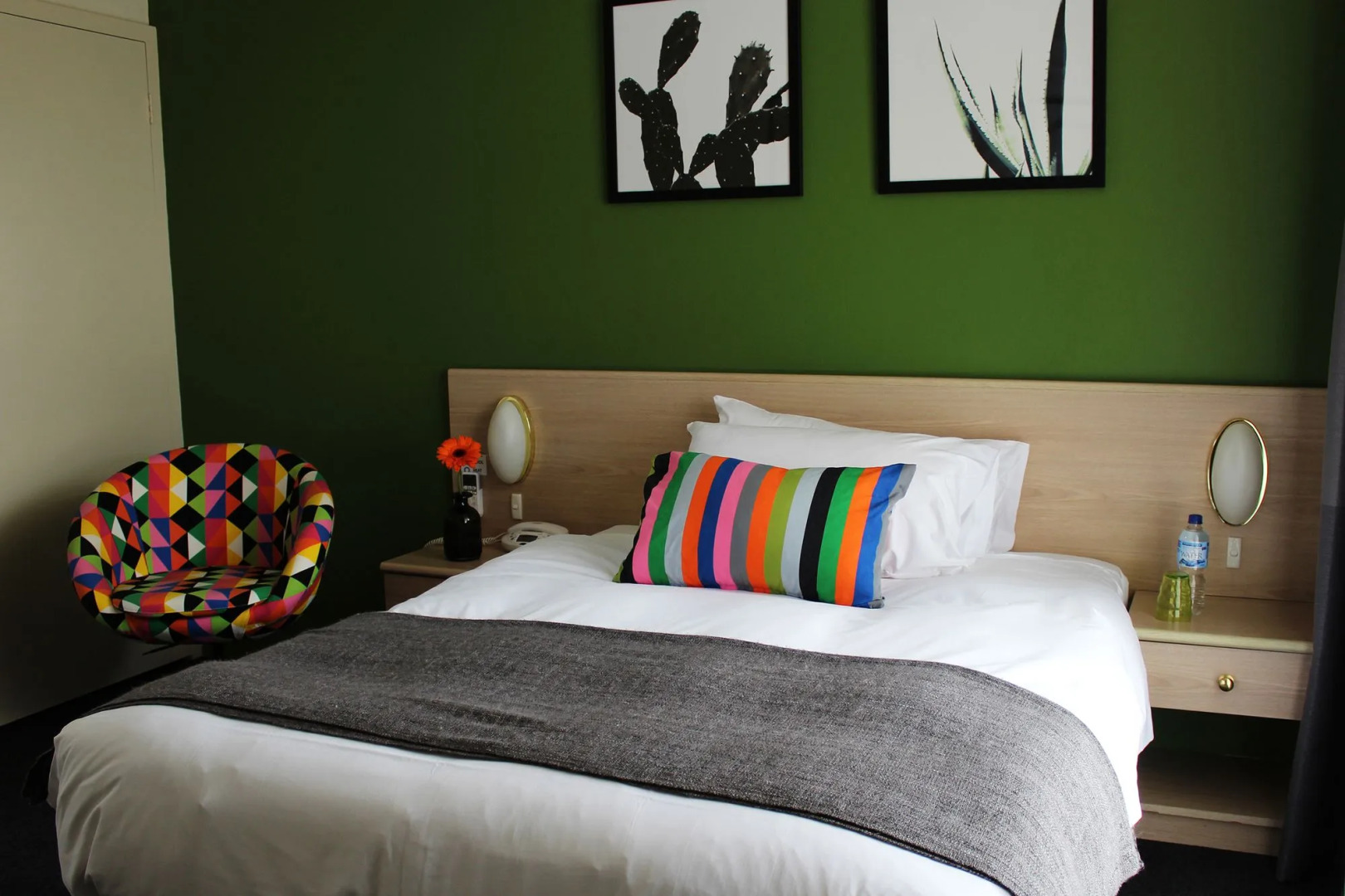 The Oriana Orange - Retro Hotel & Resort