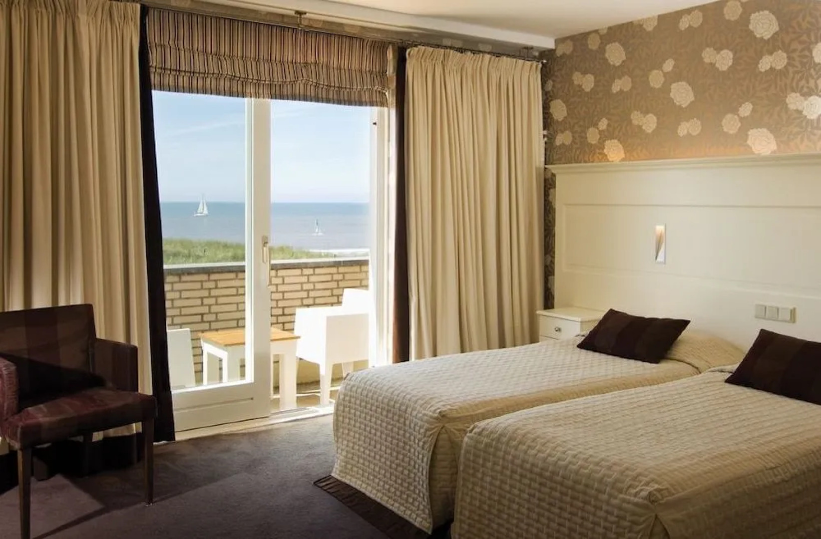 Strandhotel Nassau-Bergen