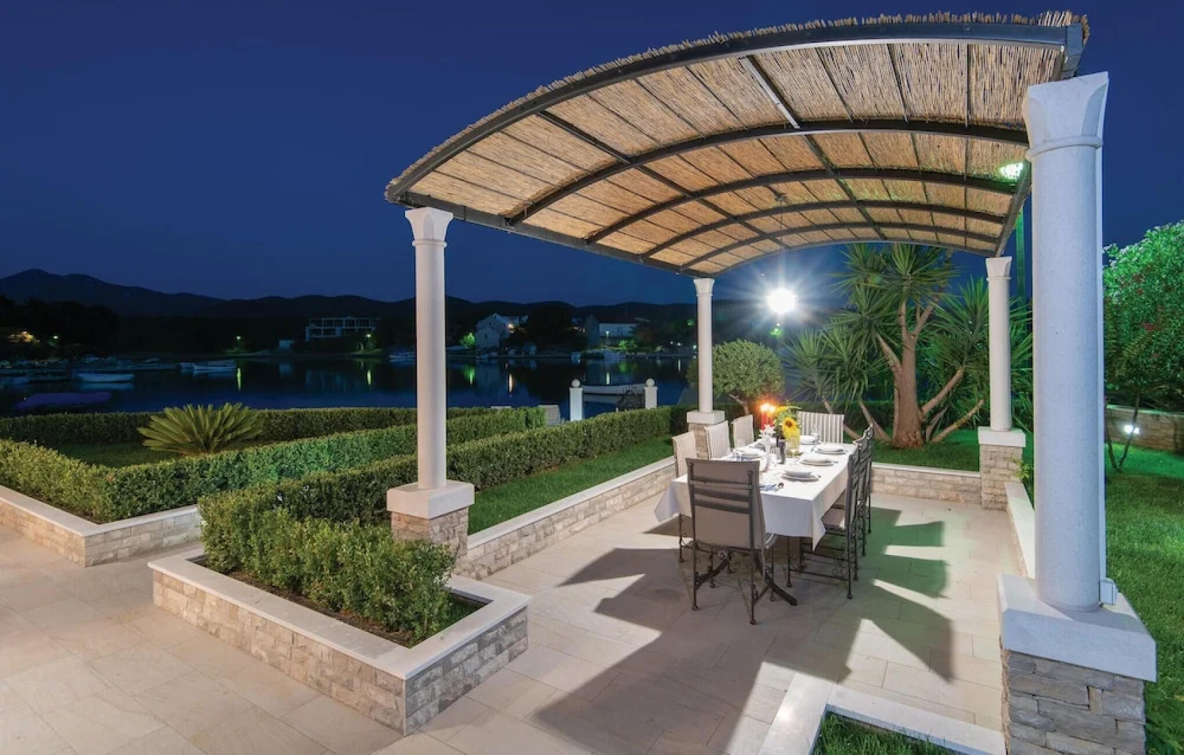 Stunning Home in Loviste With Wifi and 3 Bedrooms