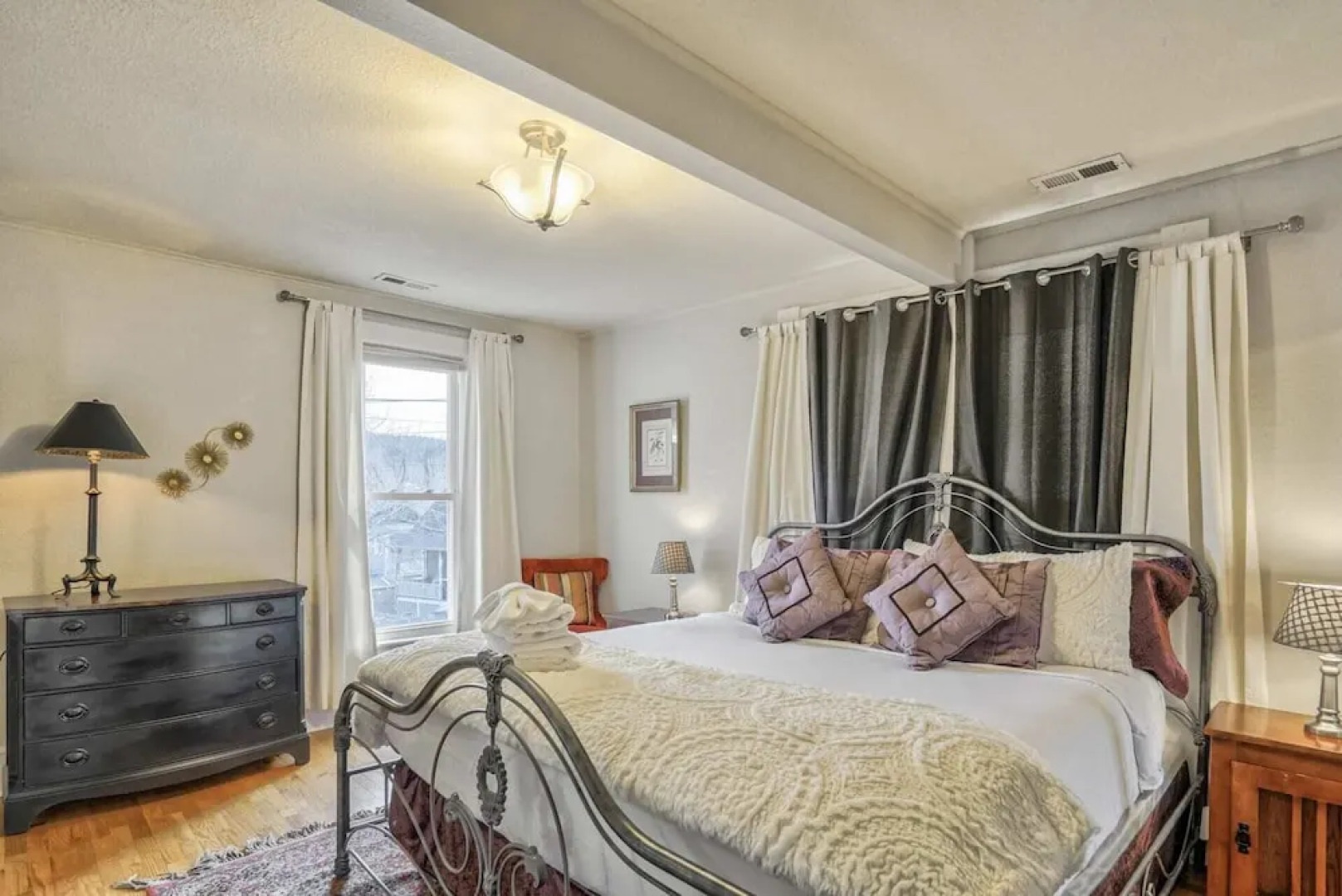 1BR Quiet Neighborhood & Nearby Parks