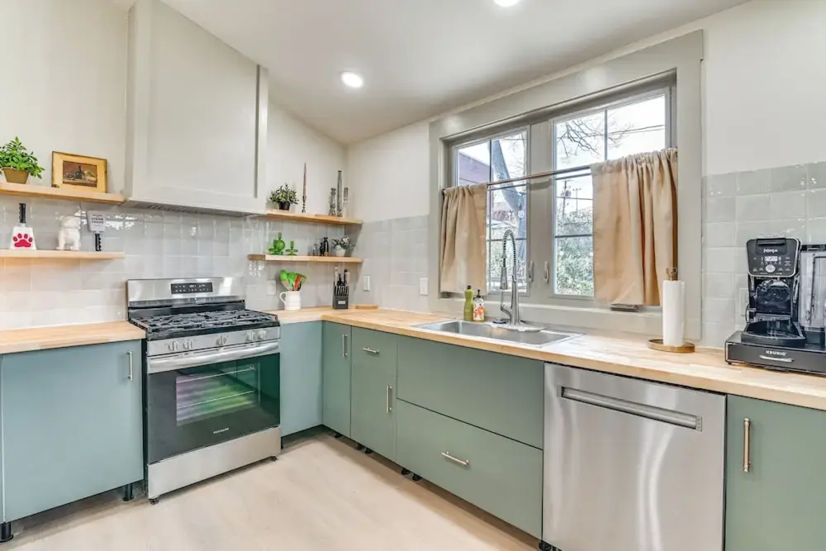 1 Mi to Davis Wade Stadium: Walkable Paradise!