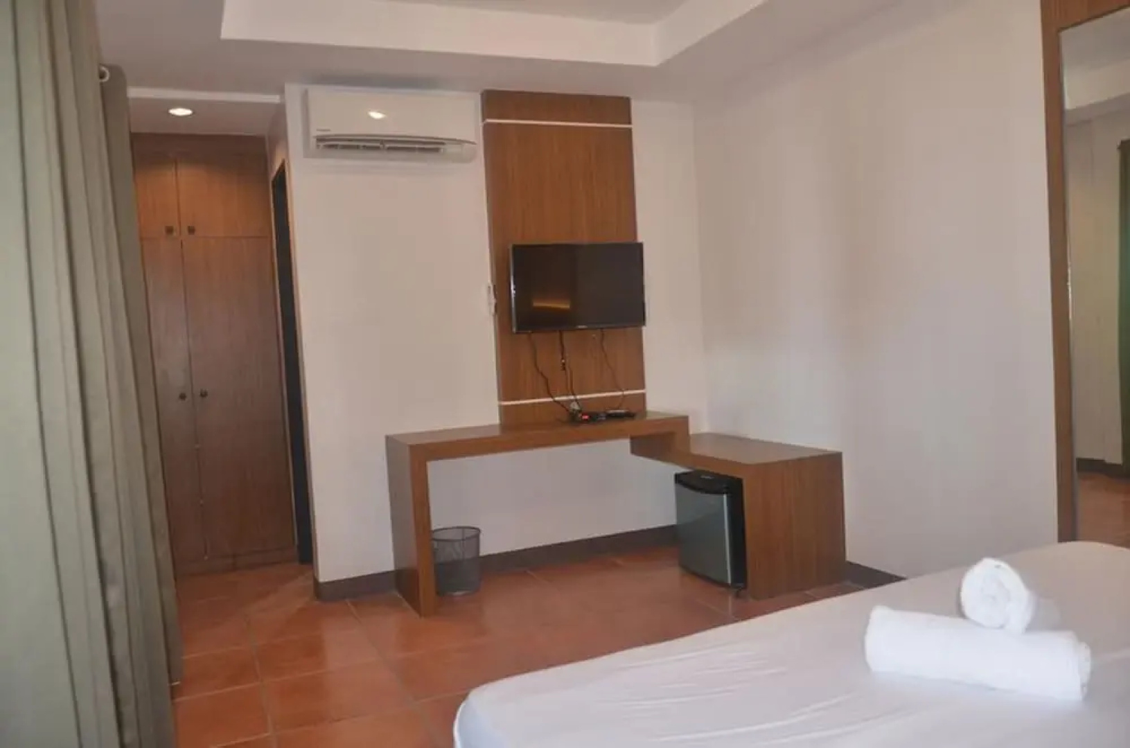 Robinland Vacation Home Badian