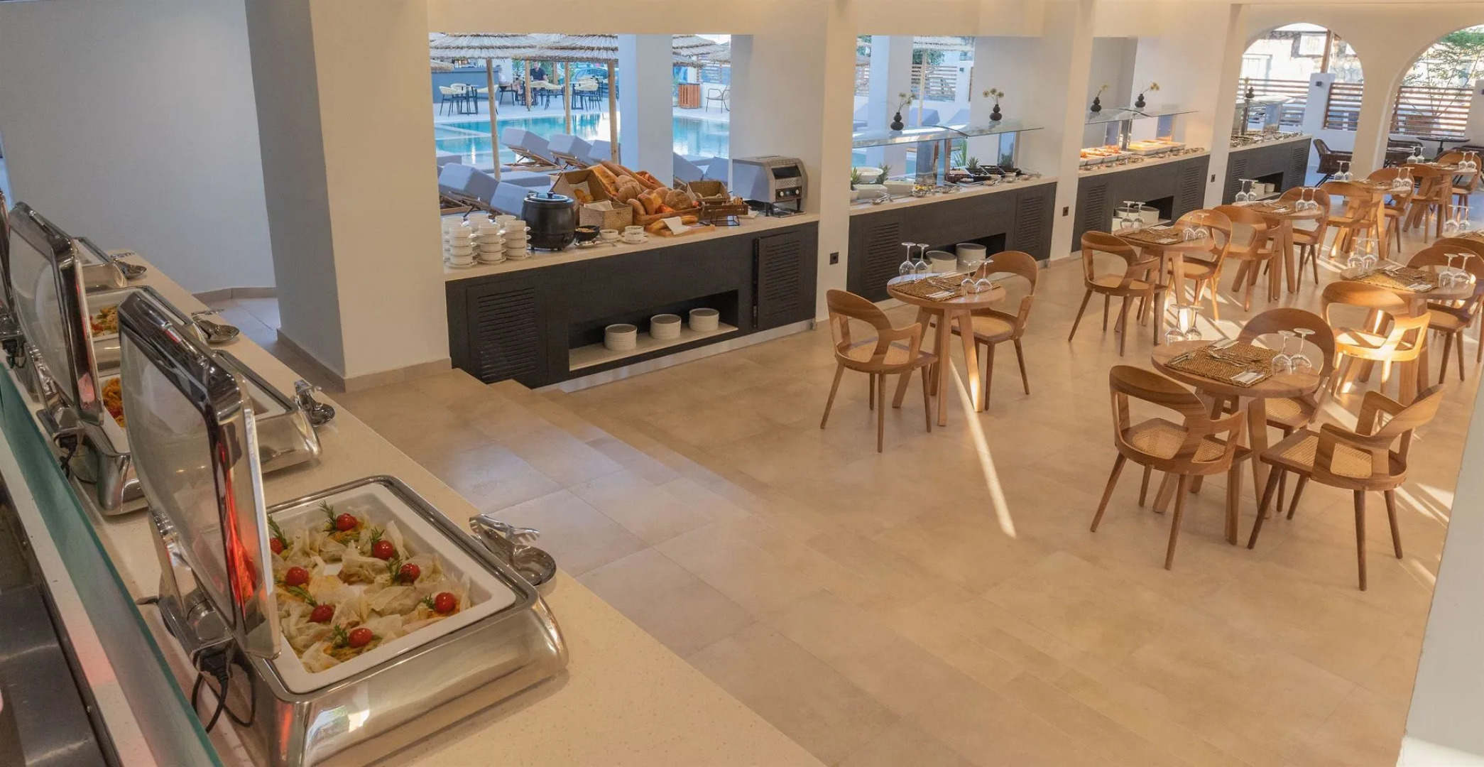 Cabana Blu Hotel & Suites