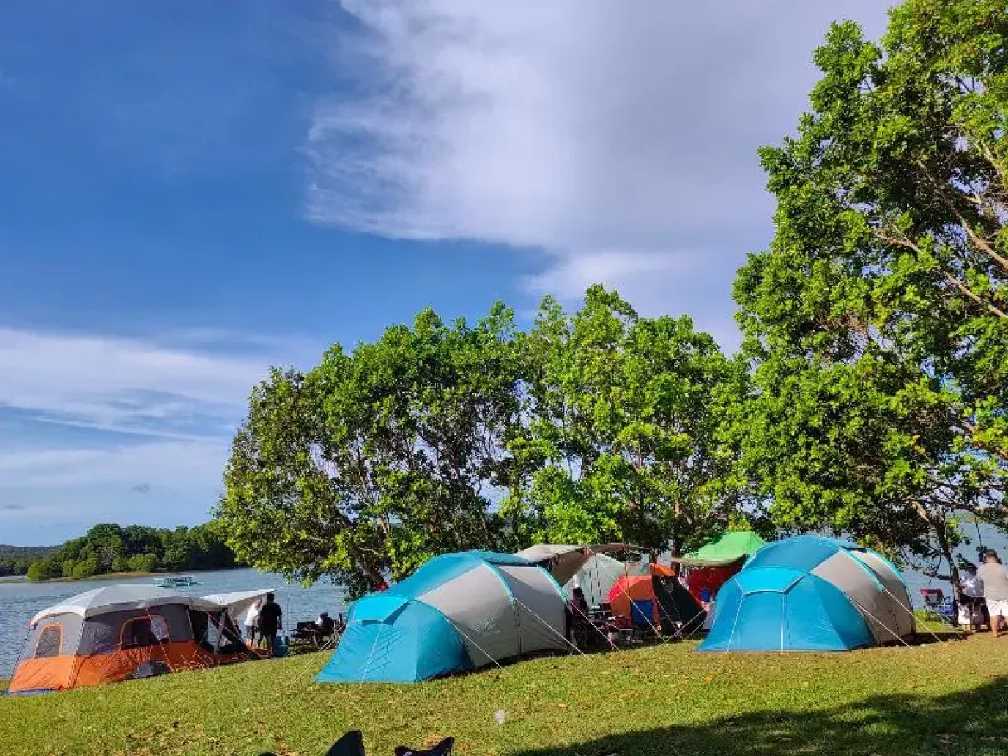 Kaliraya Surf Kamp Laguna
